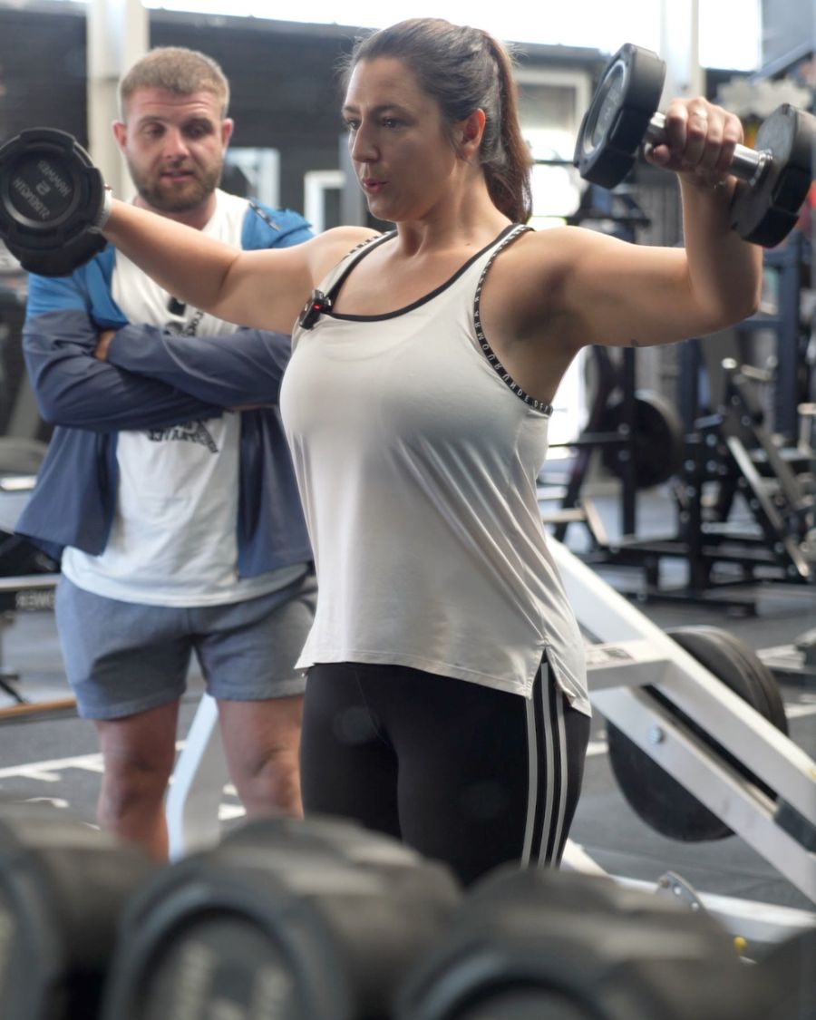 Coached shoulder press session